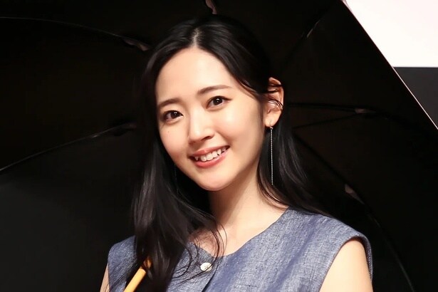 鈴木愛理が自身の公式Instagramを更新した