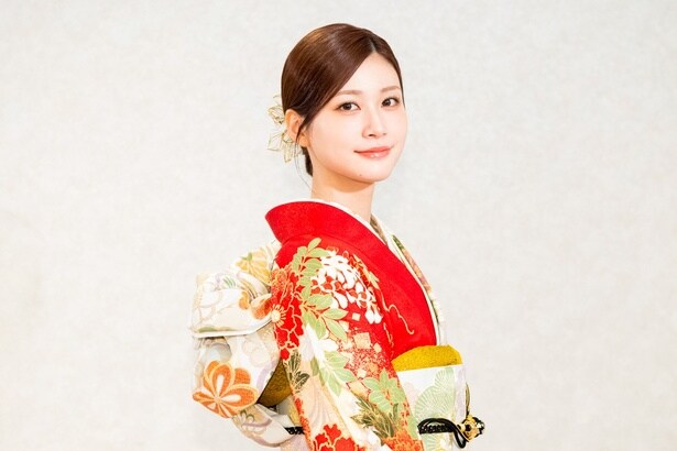 「晴れ着お披露目会」に出席した生見愛瑠にインタビュー