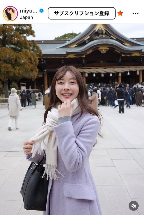 【写真】「清純派」渡辺美優紀、パープルのコートにマフラーで初詣の姿