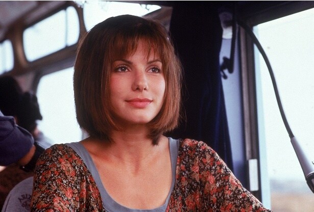 90年代の名作映画「スピード」「ザ・インターネット」、動と静…緊迫と恐怖を乗り越えるサンドラ・ブロック演じる“タフな女性”の存在感