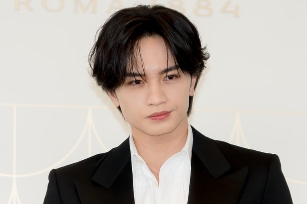 「ブルガリ アンバサダー就任記者発表会」に登壇した中島健人