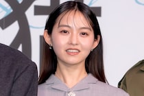 伊藤万理華＆深川麻衣、映画共演をきっかけに「より仲良くなりました」