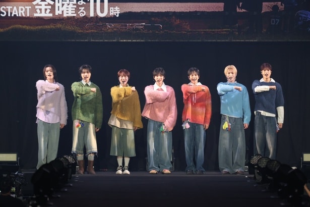 おなじみのあいさつを披露したNAZE