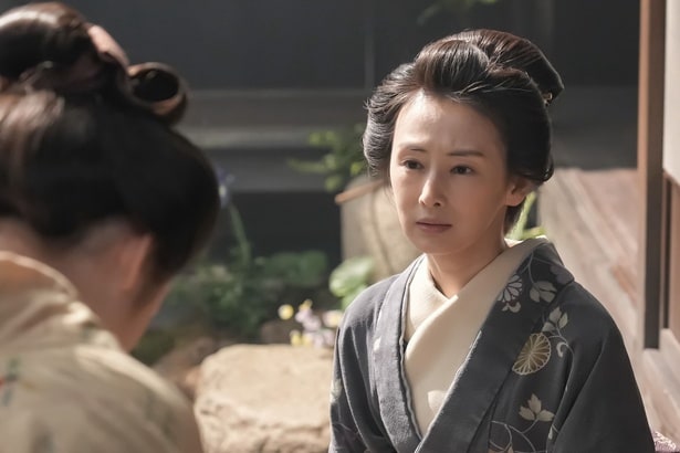 タエ(北川景子)はトキ(高石あかり)に今までのことを謝罪＜ばけばけ＞