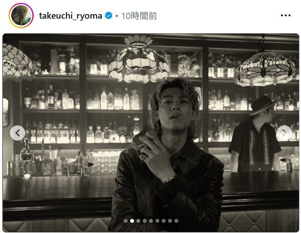 【写真】竹内涼真、バーでのオフショットに「ワイルド」と絶賛の声