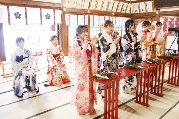 「2026年新成人メンバー 成人式 二十歳のつどい」より