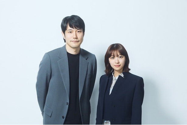 松山ケンイチ「誰もが抱えているかもしれない悩みや生きづらさに通じる物語」鳴海唯と現場の雰囲気も語る＜テミスの不確かな法廷＞