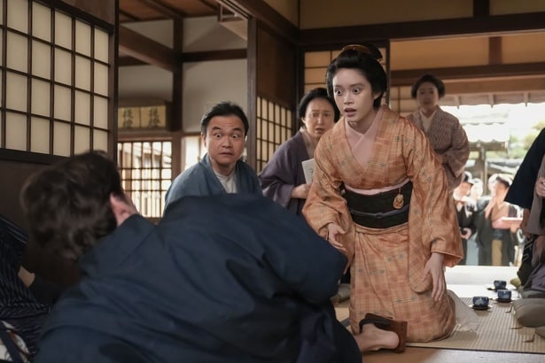 ＜ばけばけ＞トミー・バストウ“ヘブン”が倒れる…“日本人であろう”と頑張りすぎる姿に不安の声