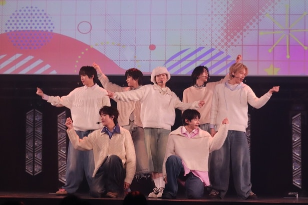 NAZEはドラマ主題歌「BABYBOO」をパフォーマンス