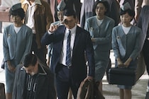 ヒョンビン＆チョン・ウソン共演「メイド・イン・コリア」メイキング公開　ヒョンビンがリリー・フランキーと再会で熱いハグ