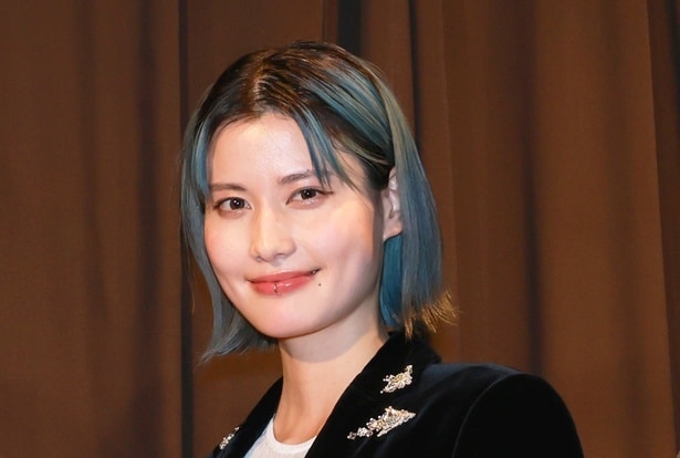 橋本愛が自身のInstagramを更新※ザテレビジョン撮影