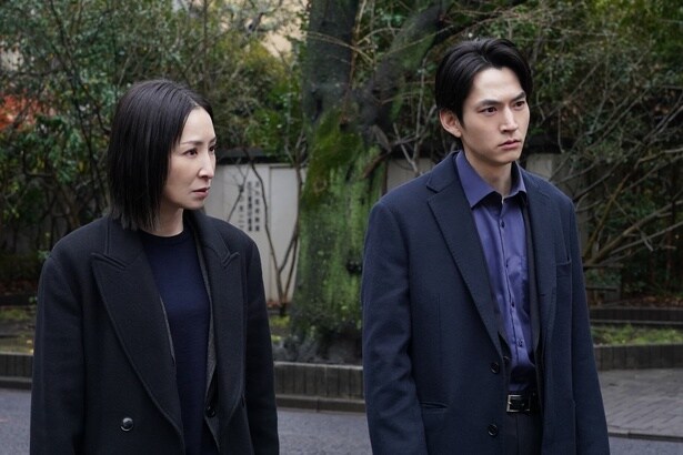 捜査一課の辰巳(真飛聖)と卯野(和田雅成)は武尊(勝地涼)に近づき始める<身代金は誘拐です>