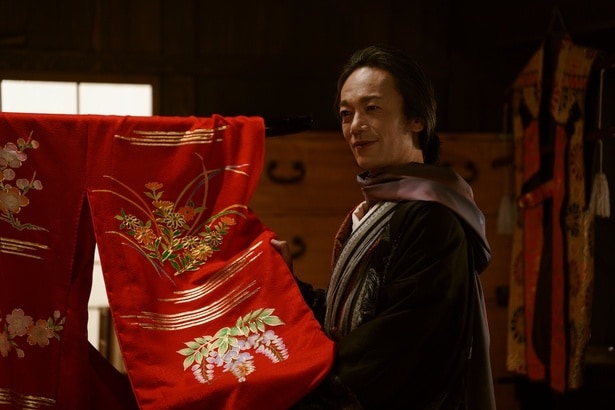 芳澤ほたる(高橋和也)は衣裳方の二代目を担う