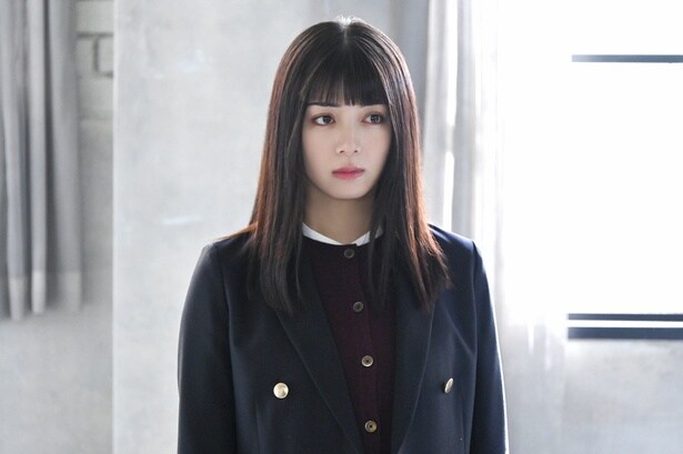 金曜ドラマ「DREAM STAGE」で、NAZEのマネージャー・遠藤水星を演じる池田エライザ