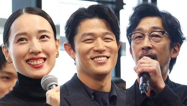 鈴木亮平&戸田恵梨香&北村有起哉、3人で“リブートポーズ”披露の仲良しオフショット公開＜リブート＞