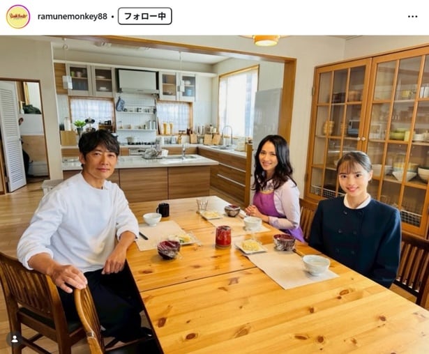 【写真】反町隆史&野波麻帆&三浦舞華、家族3人で笑顔のオフショット