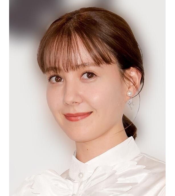 第1子妊娠中のトリンドル玲奈、もこもこのマタニティコーデに「あったかくしてね」の声