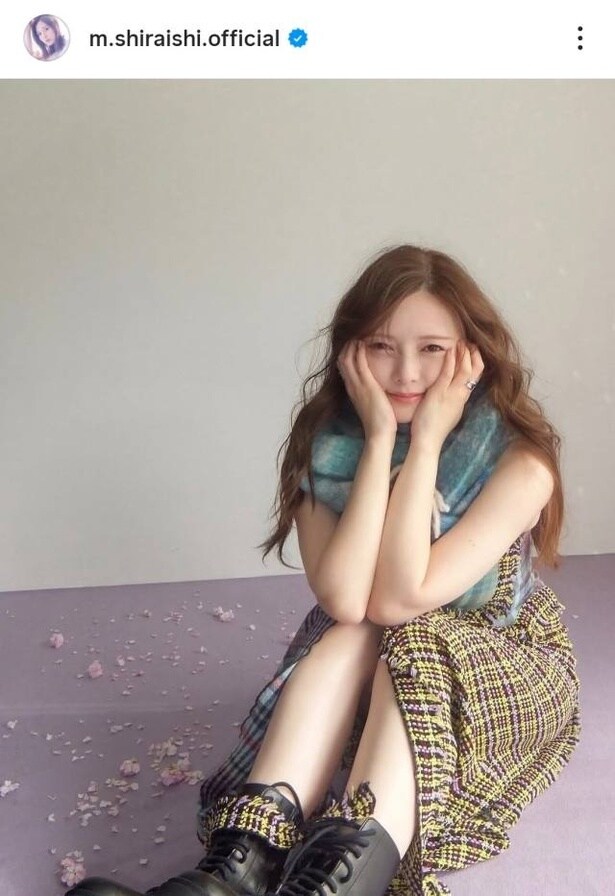 【写真】うっとり表情がかわいすぎる白石麻衣