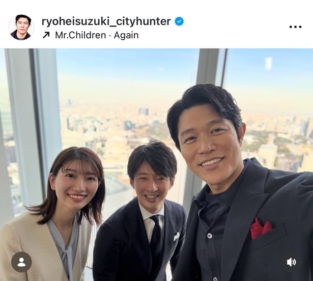 【写真】鈴木亮平&杉山真也アナ&吉村恵里子アナの笑顔に「素敵な3ショット」の声