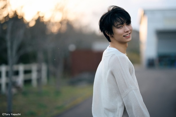 羽生結弦、写真集『羽』の発売が決定　選りすぐりの収録写真が先行解禁