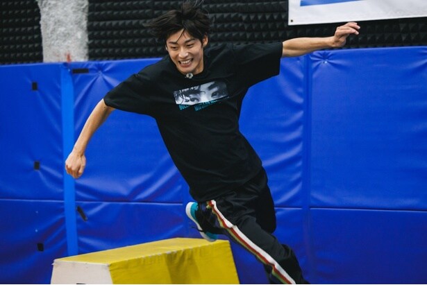 ＜VS.超特急＞WATWINGと1年ぶりの因縁対決　タカシの“おじいちゃん顔”やアロハの“赤ちゃん言葉”に爆笑