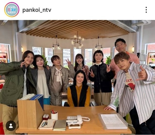 【写真】上白石萌歌&小雪ほか、編集部員大集合の仲良しオフショット