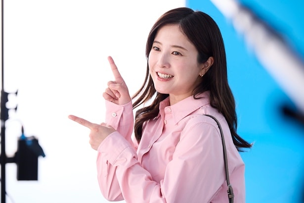 吉高由里子の前に“アレグラ人”カスガーラが現れる「ずっと地球に潜入していた」