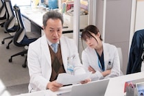 橋本環奈“湖音波”が、うわさを流した音尾琢真“大友”にメンチを切るも「いいコンビ」に＜ヤンドク！＞