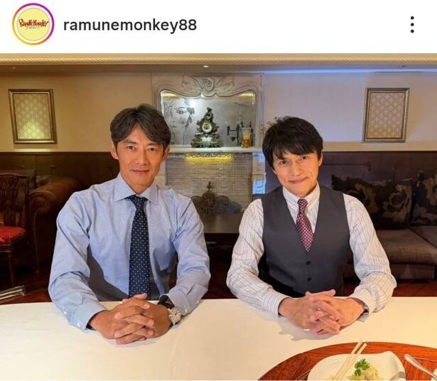 【写真】反町隆史&松村雄基、自然な笑顔が素敵な仲良しオフショット