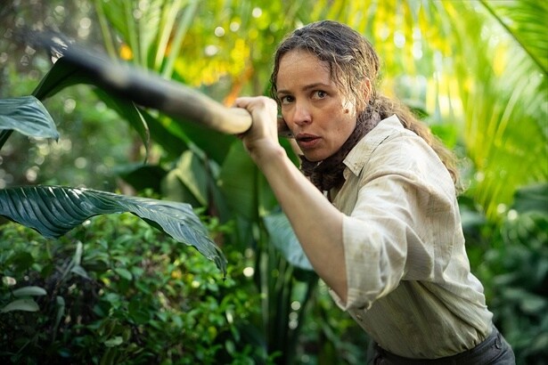 「みんな性格悪くて最高」「どっちに感情移入すれば…」“鬼才”サム・ライミ監督らしさ全開…ホラーとコメディーのバランスが絶妙な復讐劇＜HELP/復讐島＞