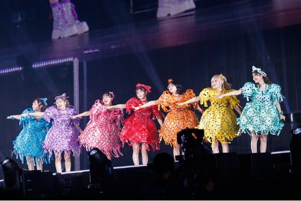 初の東京ドーム単独公演「FRUITS ZIPPER SPECIAL LIVE 2026『ENERGY』」より