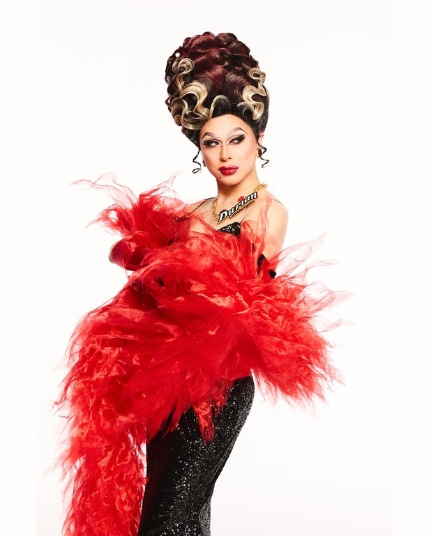 「ボーイフレンド」シーズン1・シーズン2でスタジオMCを務めるドリアン・ロロブリジーダ