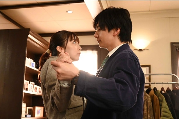 生田斗真“司”に「恋してる？」…惹かれる上白石萌歌“一葉”、ラストは司の過去にSNS驚愕＜パンダより恋が苦手な私たち＞