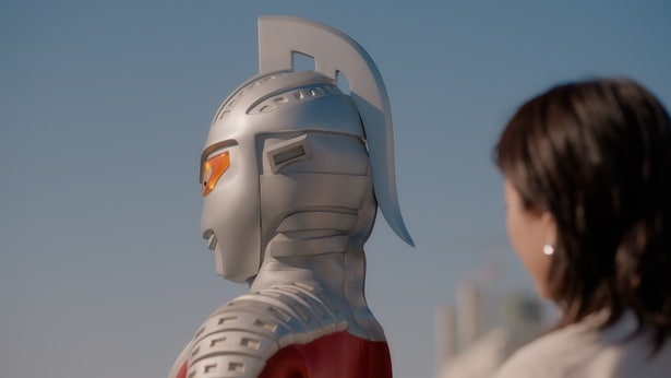 吉高由里子がウルトラセブンが初共演するJ:COMの新CM「光の国に誓って」篇