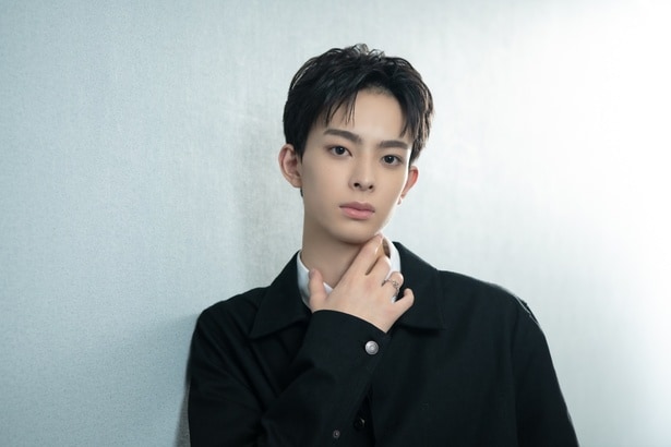 イロ役の松瀬太虹