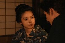 ＜明日のばけばけ＞高石あかり“トキ”はトミー・バストウ“ヘブン”に一緒に怪談を聞くことを提案する