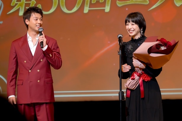 竹内涼真、夏帆