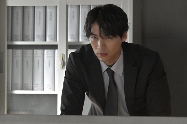 今泉(福士蒼汰)の正義感あふれる凛々しい表情