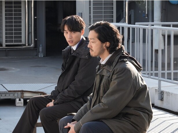 福士蒼汰“今泉”は実名報道の是非に迷いながらも事件の真相を追う…猪俣周杜“川畑”の演技に「ゾクゾクした」の声＜東京P.D.＞