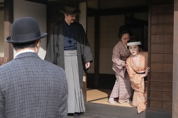 トキ(高石あかり)は嫌がらせが収まり拍子抜けする