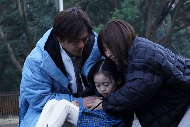 詩音(泉谷星奈)がトランクから救出される感動のシーン