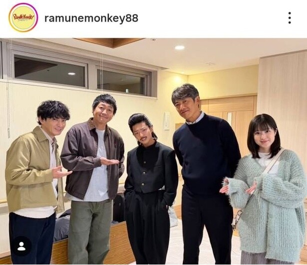 【写真】反町隆史、大森南朋、津田健次郎、福本莉子とつっぱりくんの集合ショット