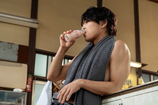 原嘉孝の肉体美に大西流星も太鼓判「かなりバキバキ」