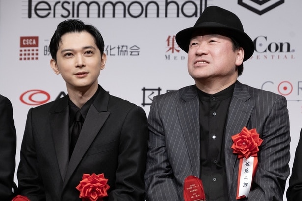 吉沢亮と佐藤二朗