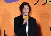 米倉涼子が騒動後初の公の場で言葉を詰まらせる「本当に…」