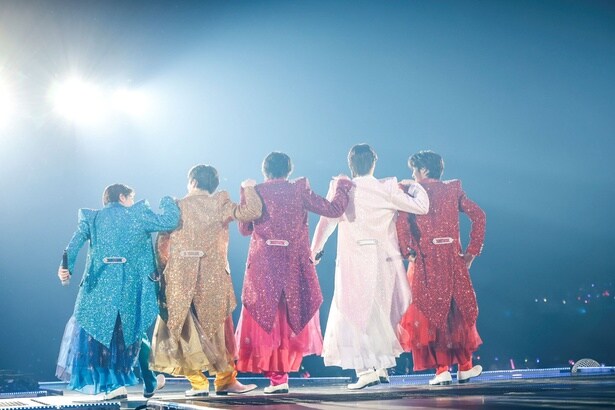 M!LK ARENA TOUR 2025-2026「SMILE POP!」