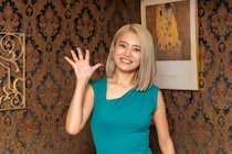 小島瑠璃子がABEMAで芸能界復帰後初の番組MC　“人生再スタートバラエティー”『資産、全部売ってみた』芸能人が夢に挑むため資産を全部売却