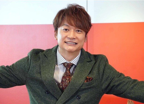 贈呈式に登場した香取慎吾