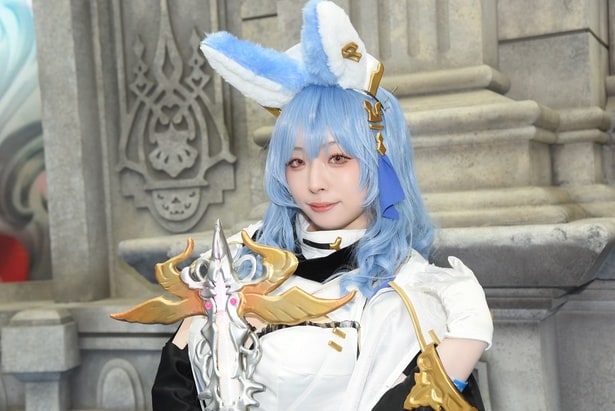 “ボディーラインの美しさ”にこだわるコスプレイヤーたち「杖や楽器の造形にも注力しました」＜グラブルフェス＞