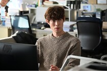 安田顕“一樹”の生存を知った宮沢氷魚“天童”、桜井ユキ“紗春”に接触する＜夫に間違いありません＞